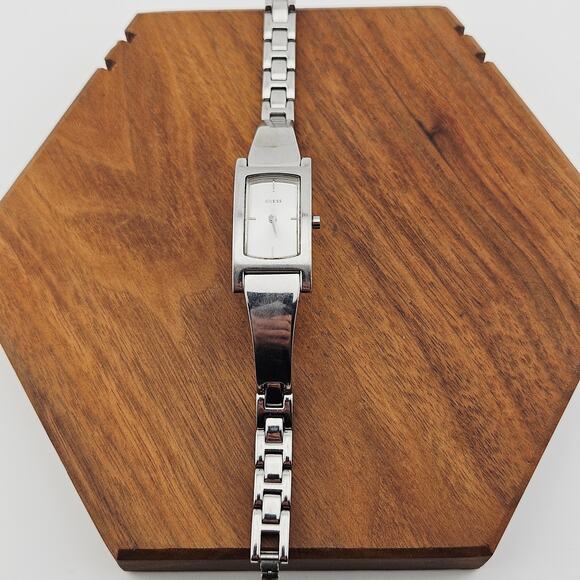 Guess Silver Tone Rectangle Watch Sleek Minimalist Bracelet Link Band G66401L - Picture 4 of 7